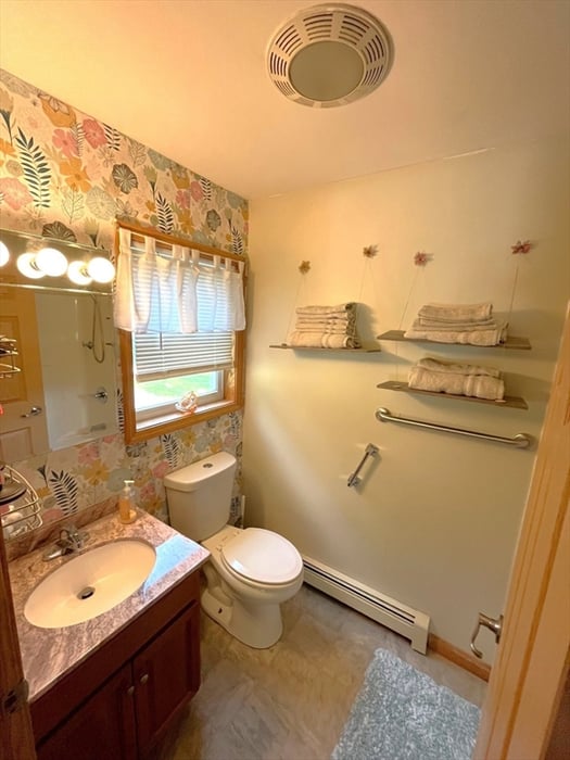 150 Carson Ave Photo 18