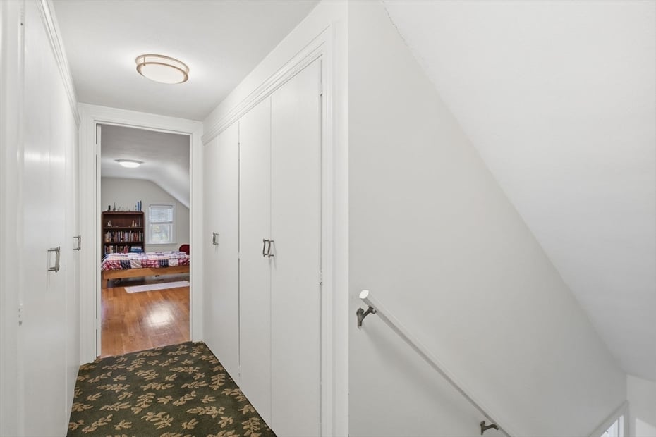 324 Farmington Road Photo 31