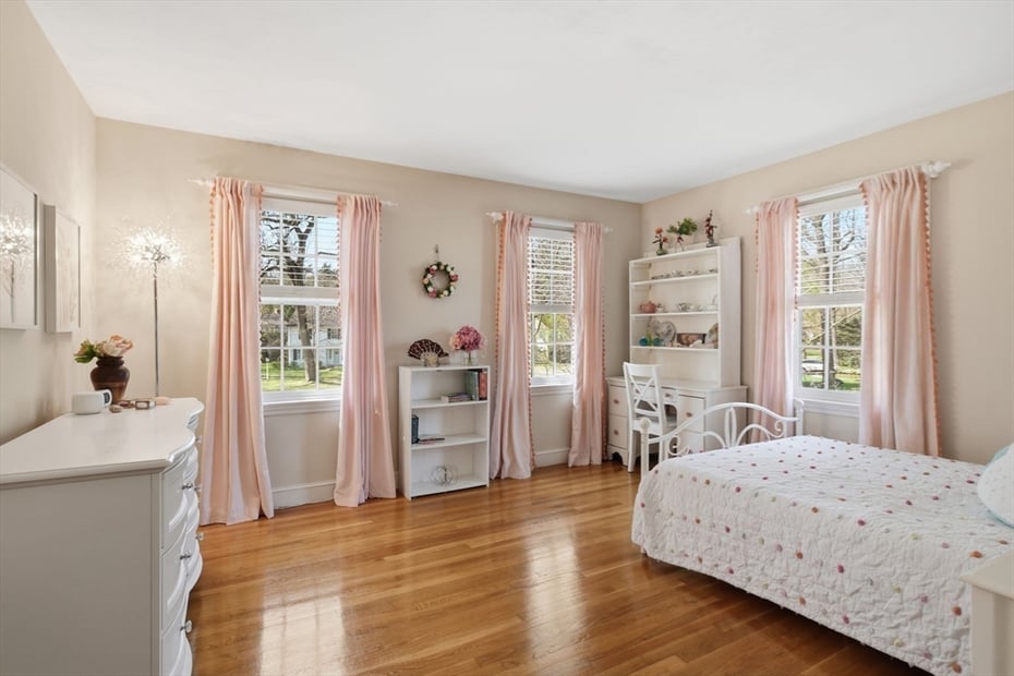 324 Farmington Road Photo 27