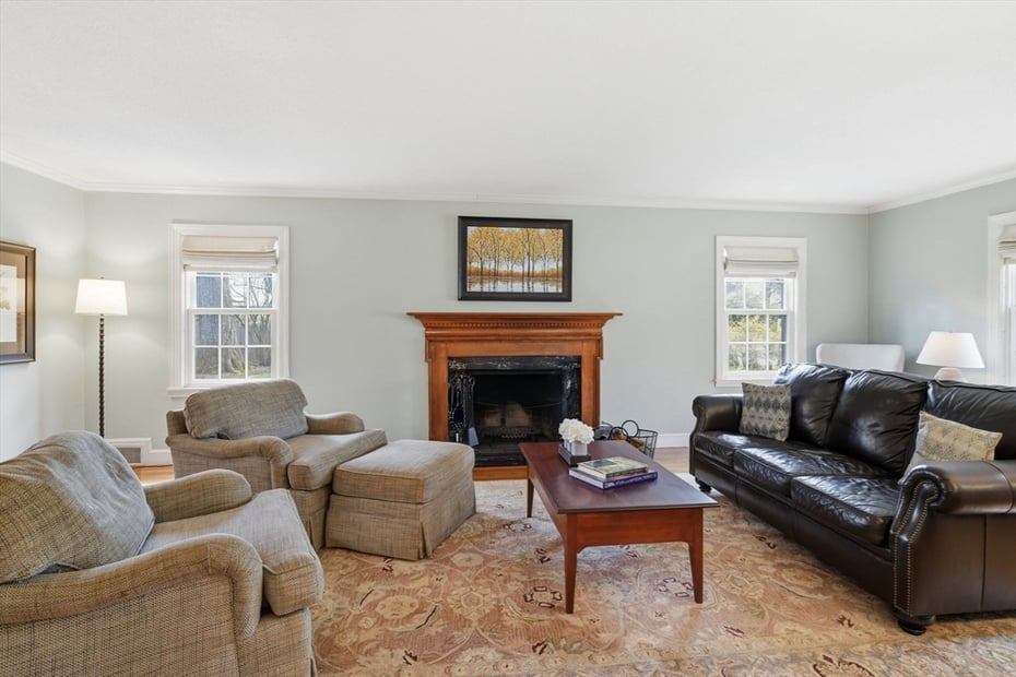 324 Farmington Road Photo 5