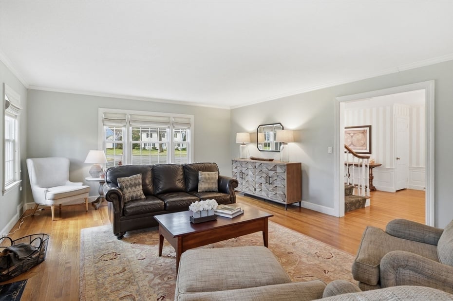 324 Farmington Road Photo 4