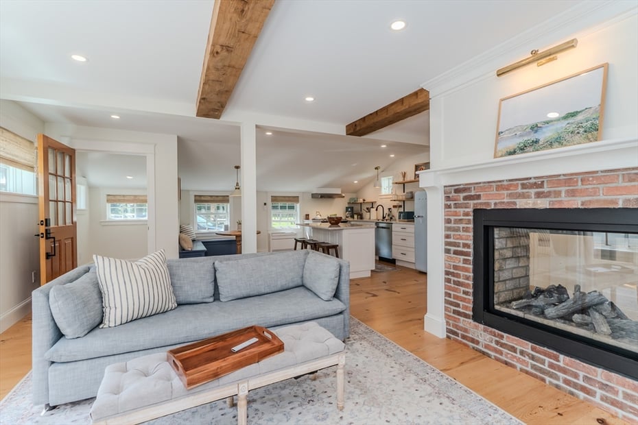 14 Sugarloaf St Photo 3