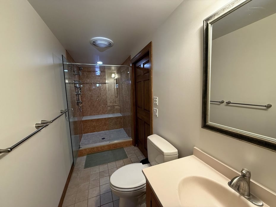 34 Gore Avenue Photo 13