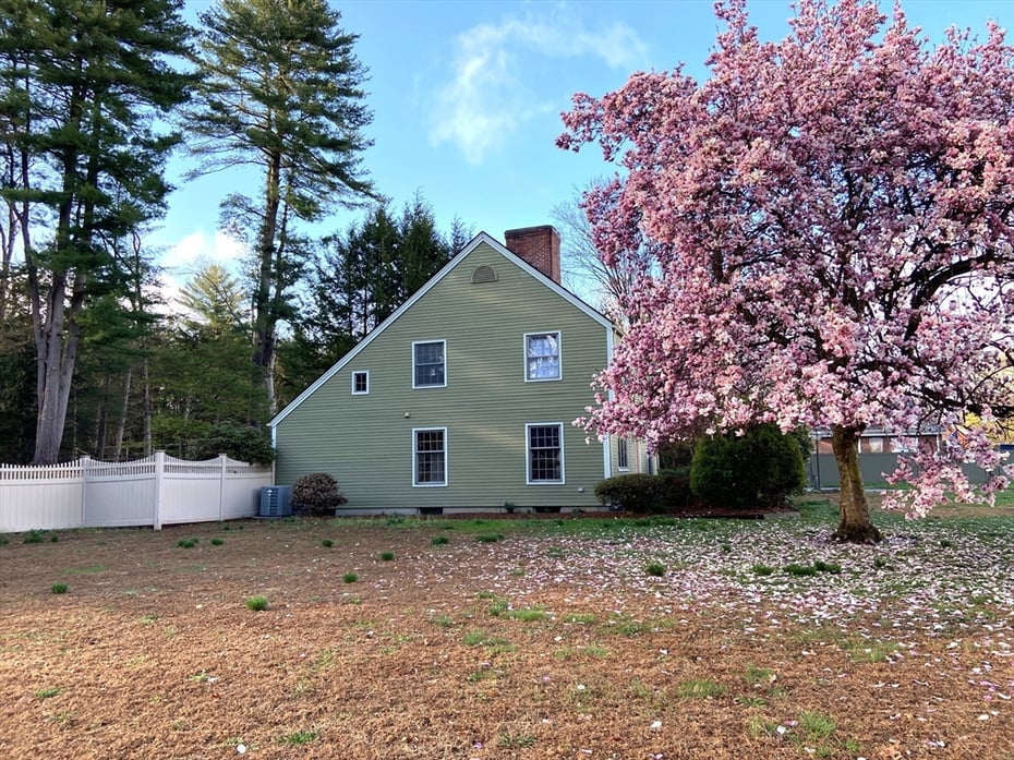 34 Gore Avenue Photo 3