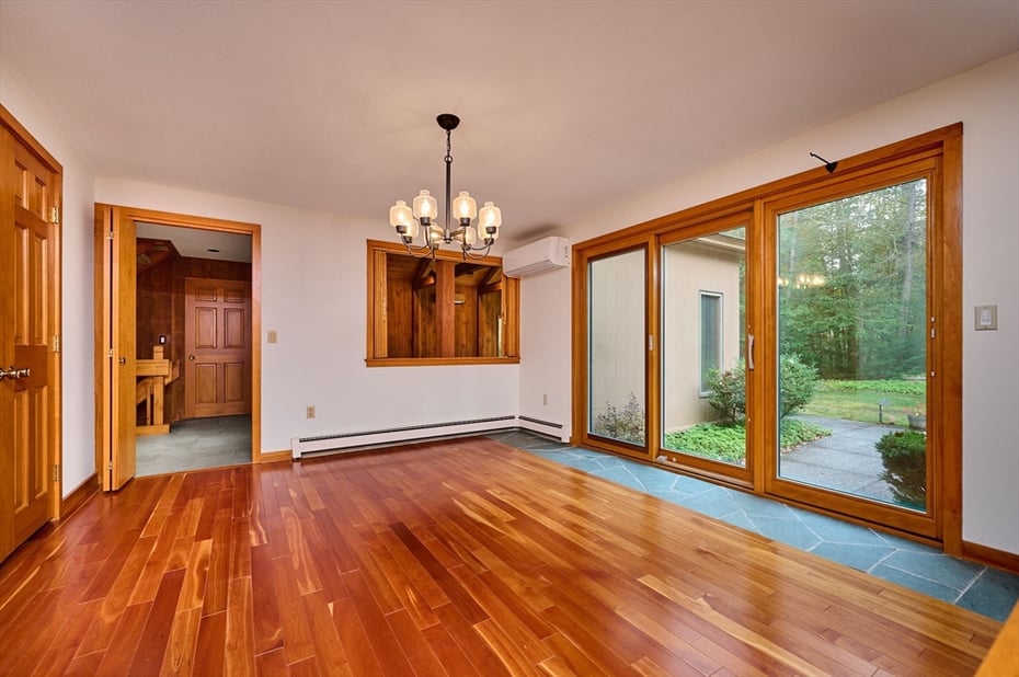 72 Meadow Wood Drive Photo 16