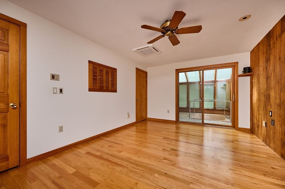 72 Meadow Wood Drive Photo 19