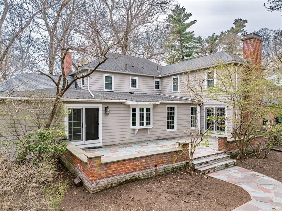 46 Brittany Rd Photo 39