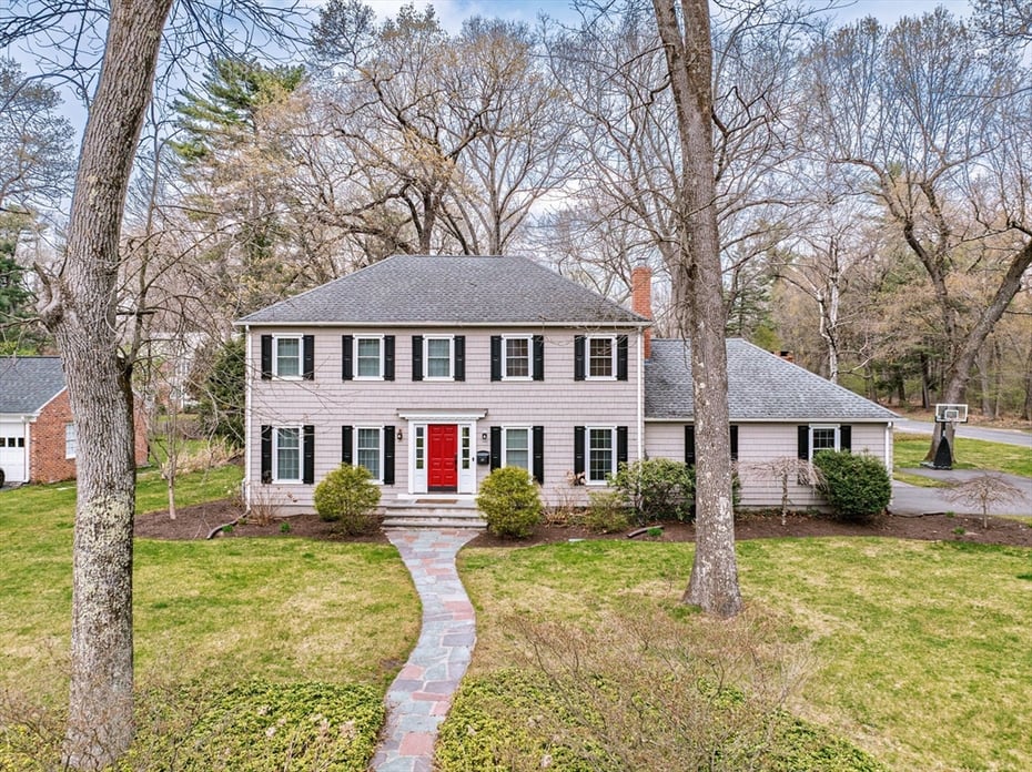 46 Brittany Rd Photo 1