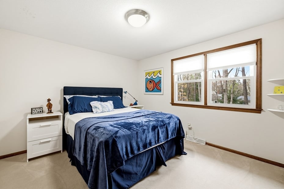 44 Canterbury Ln Photo 29