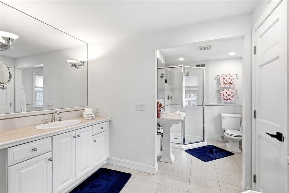 44 Canterbury Ln Photo 25