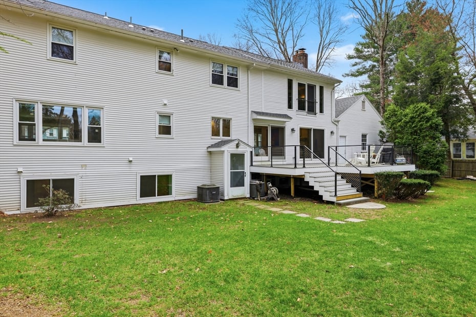 44 Canterbury Ln Photo 6
