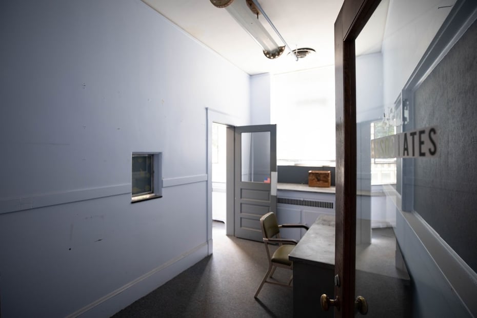 176 Cottage Ave Photo 8