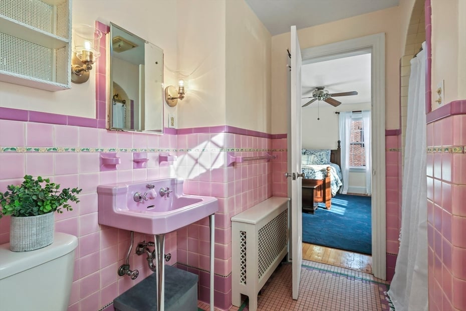 58 Englewood Road Photo 21