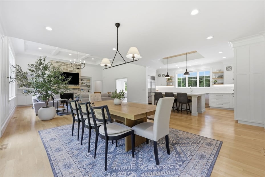 82 Churchill Dr Photo 11