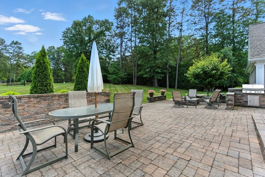 7 Twin Hills Dr Photo 38