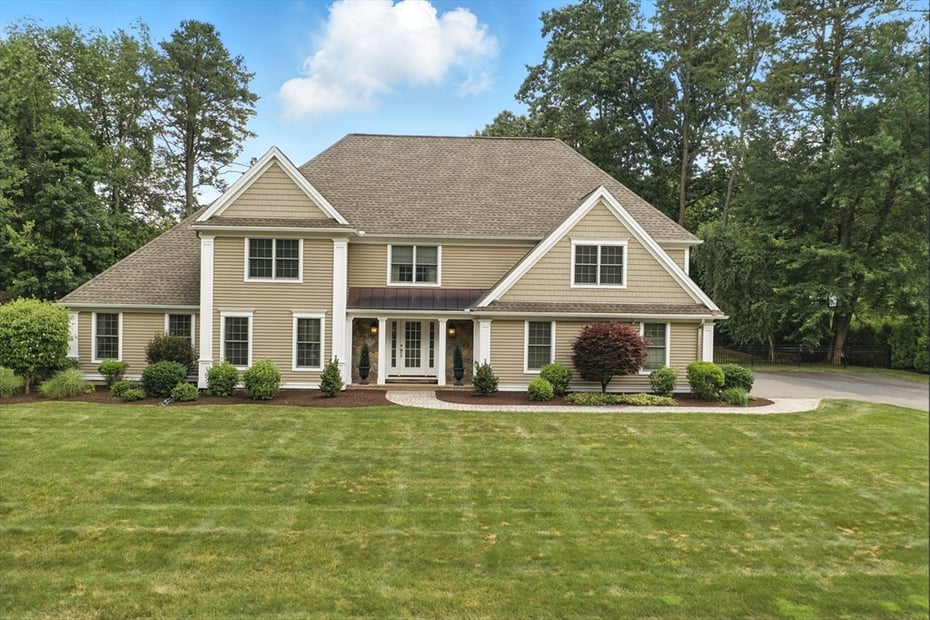 7 Twin Hills Dr Photo 2