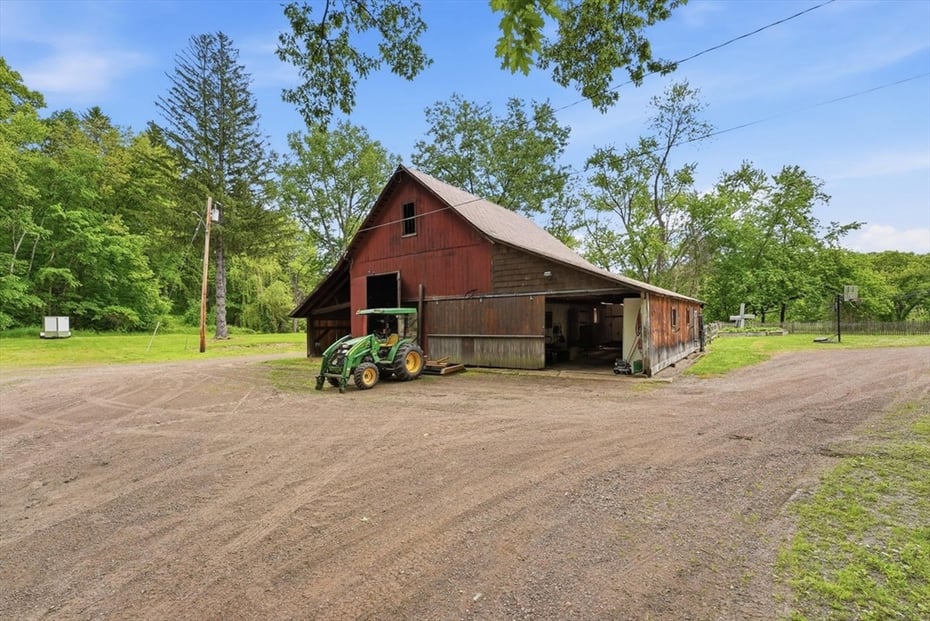 22 Conway Drive Photo 29