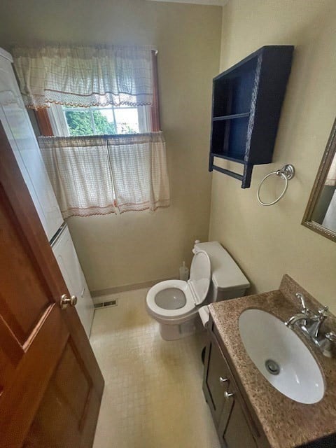 73 Elm Street Photo 11