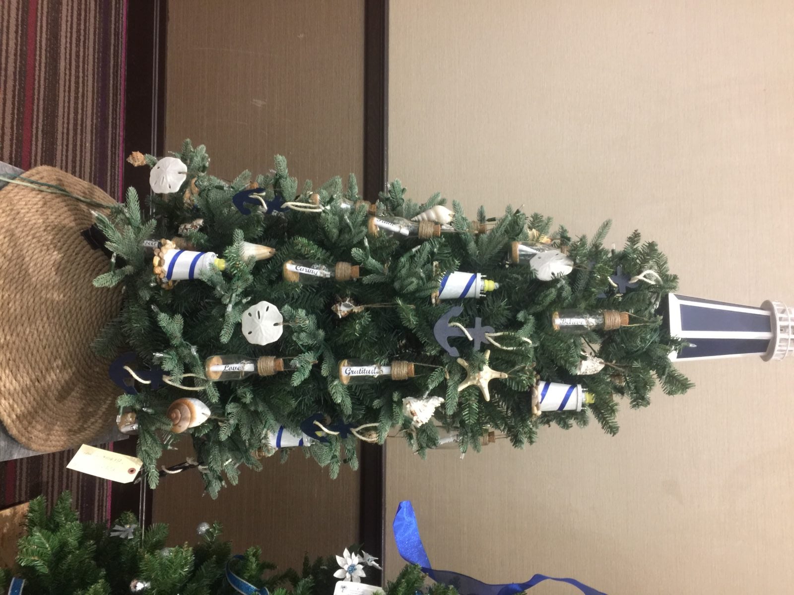 anns-place-tree-2027