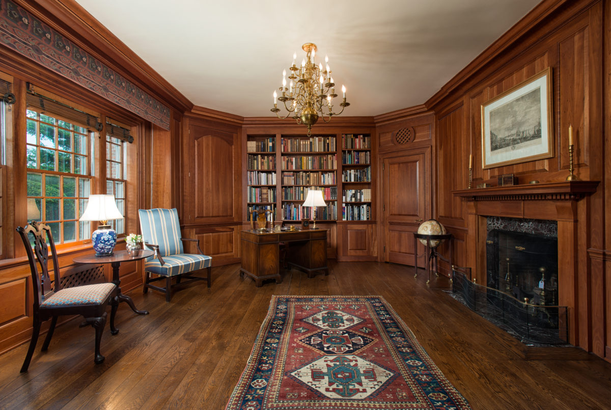 15264696_library-1